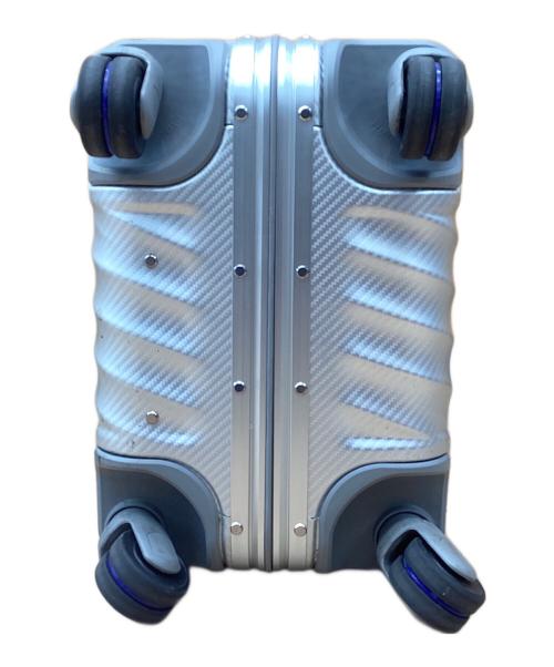 TUMI（トゥミ）TUMI (トゥミ) キャリーバッグ シルバーの古着・服飾アイテム