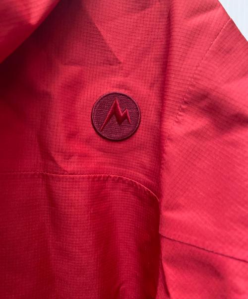 MARMOT（マーモット）MARMOT (マーモット) マウンテンパーカー レッド サイズ:Mの古着・服飾アイテム