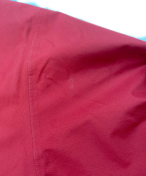 MARMOT（マーモット）MARMOT (マーモット) マウンテンパーカー レッド サイズ:Mの古着・服飾アイテム