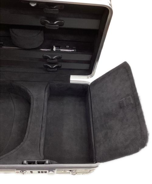 RIMOWA（リモワ）RIMOWA (リモワ) GEWA (GEWA) バイオリンケース シルバー×ブラックの古着・服飾アイテム