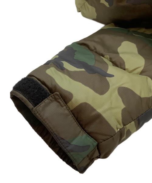 THE NORTH FACE（ザ ノース フェイス）THE NORTH FACE (ザ ノース フェイス) ダウンジャケット グリーン×ブラック サイズ:Mの古着・服飾アイテム