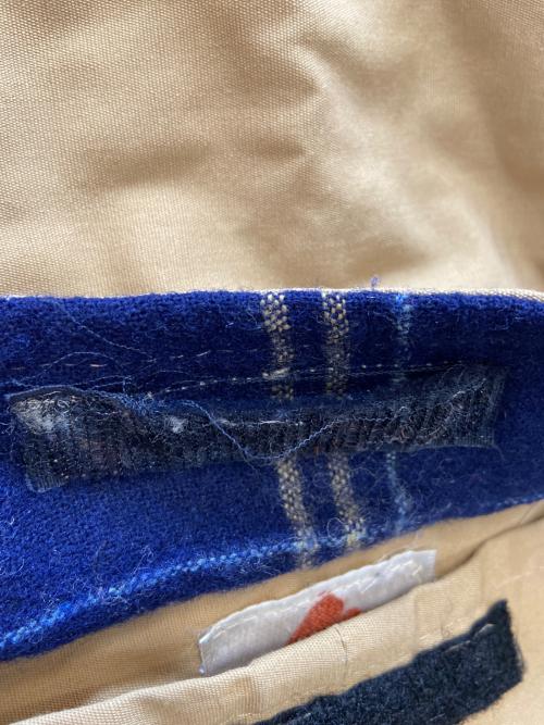 Columbia（コロンビア）Columbia (コロンビア) 中綿ベスト/イエローストーンタグ/70-80年代 ベージュ サイズ:Mの古着・服飾アイテム