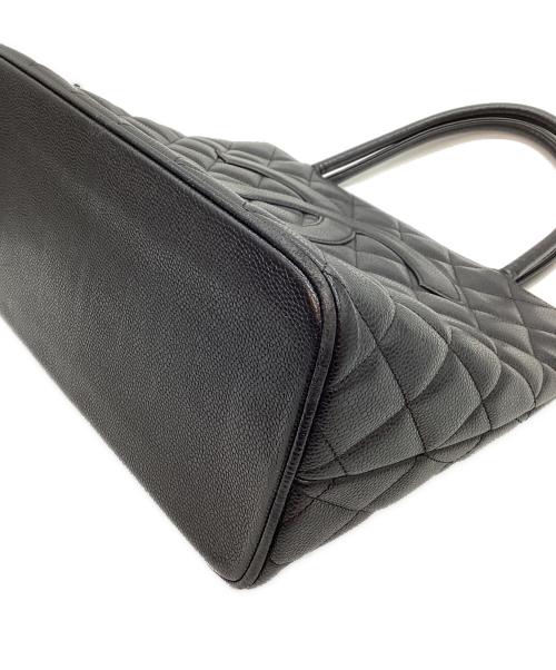 CHANEL（シャネル）CHANEL (シャネル) トートバッグ/マトラッセ ブラックの古着・服飾アイテム