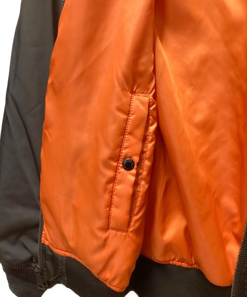 AVIREX（アヴィレックス）AVIREX (アヴィレックス) MA-1ジャケット ブラック×オレンジ サイズ:2XLの古着・服飾アイテム