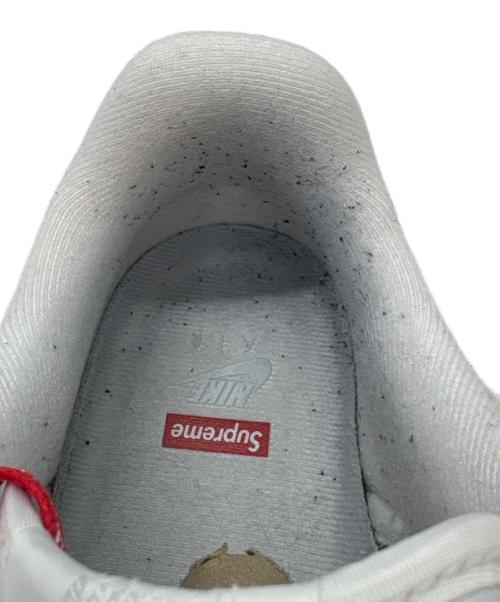 NIKE（ナイキ）NIKE (ナイキ) SUPREME (シュプリーム) ローカットスニーカーAir Force 1 Low ホワイト サイズ:27cmの古着・服飾アイテム