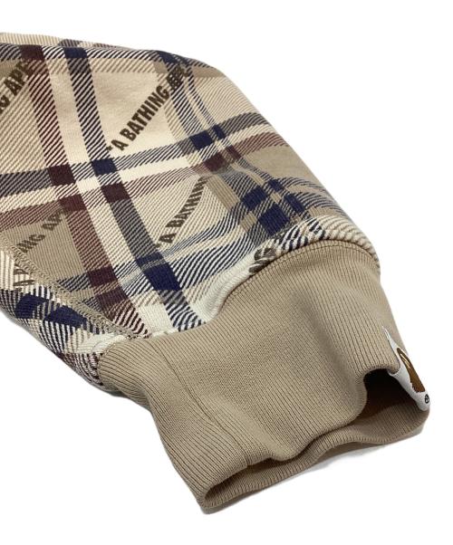 A BATHING APE（ア ベイシング エイプ）A BATHING APE (ア ベイシング エイプ) クルーネックスウェット ベージュ サイズ:Lの古着・服飾アイテム