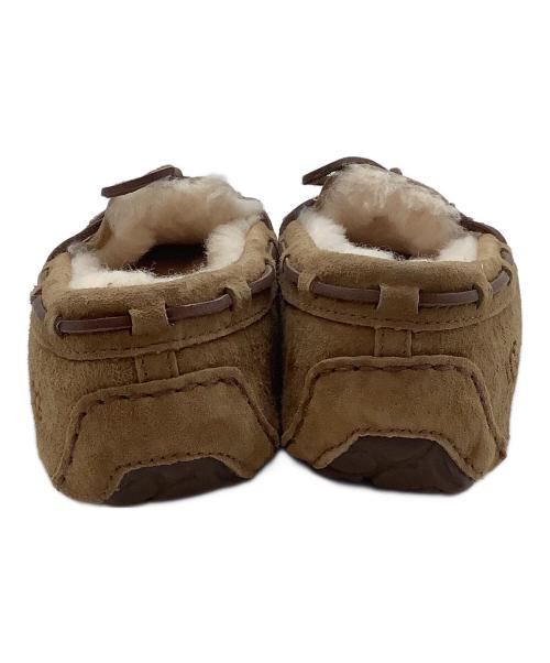 UGG（アグ）UGG (アグ) モカシンシューズDAKOTA（ダコタ） ベージュ×ブラウン サイズ:24㎝の古着・服飾アイテム