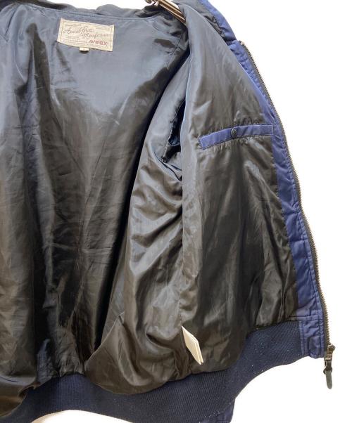 AVIREX（アヴィレックス）AVIREX (アヴィレックス) ジャケットNEW YORK HOODED AWARD JACKET ネイビー サイズ:Lの古着・服飾アイテム