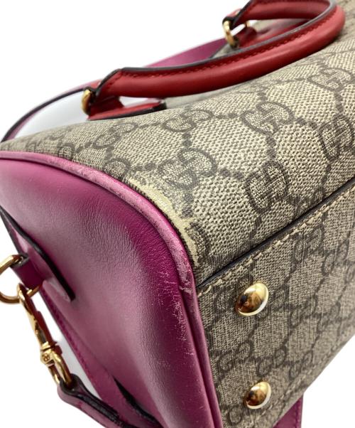 GUCCI（グッチ）GUCCI (グッチ) ボストンバッグ　アラベスク ショッキングピンクの古着・服飾アイテム