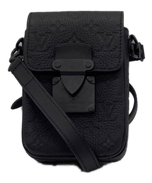 LOUIS VUITTON（ルイ ヴィトン）LOUIS VUITTON (ルイ ヴィトン) ショルダーバッグ/トリヨンモノグラム・Sロック ヴェルティカル･ウェアラブル ウォレット ブラックの古着・服飾アイテム