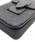 中古・古着 LOUIS VUITTON (ルイ ヴィトン) ショルダーバッグ/トリヨンモノグラム・Sロック ヴェルティカル･ウェアラブル ウォレット ブラック：150000円