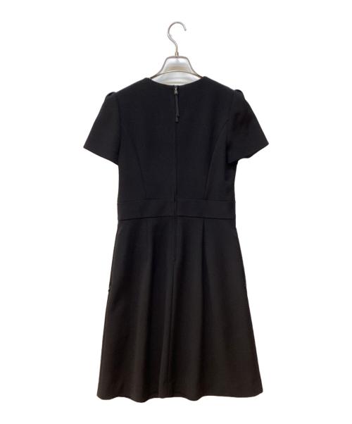 FOXEY NEWYORK（フォクシーニューヨーク）FOXEY NEWYORK (フォクシーニューヨーク) 半袖ワンピース ブラック サイズ:Mの古着・服飾アイテム