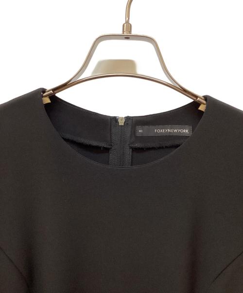 FOXEY NEWYORK（フォクシーニューヨーク）FOXEY NEWYORK (フォクシーニューヨーク) 半袖ワンピース ブラック サイズ:Mの古着・服飾アイテム