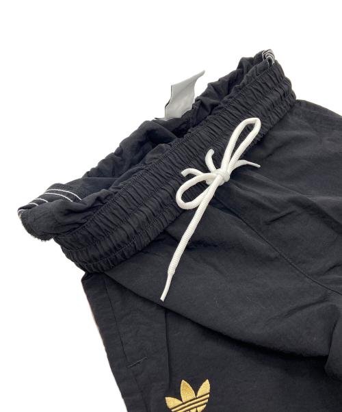 adidas（アディダス）adidas (アディダス) NTS Radio (NTSラジオ) adidas × NTS Radio/カーゴパンツ/xs ブラック サイズ:XSの古着・服飾アイテム