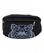 KENZOケンゾー）の古着「ウエストバッグ」｜ブラック×ブルー