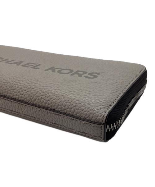 MICHAEL KORS（マイケル・コース）MICHAEL KORS (マイケル・コース) 長財布 グレーの古着・服飾アイテム