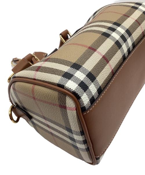 BURBERRY（バーバリー）BURBERRY (バーバリー) ショルダーバッグ ベージュ×ブラック×レッド×ホワイトの古着・服飾アイテム
