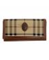 Burberry's（バーバリー）の古着「長財布」｜ベージュ×ブラウン
