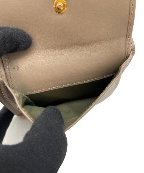 FENDI（フェンディ）FENDI (フェンディ) 2つ折り財布 グレーの古着・服飾アイテム