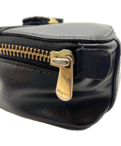 Salvatore Ferragamo（サルヴァトーレ フェラガモ）Salvatore Ferragamo (サルヴァトーレ フェラガモ) ショルダーバッグ ブラックの古着・服飾アイテム