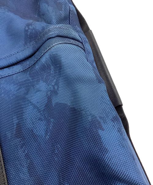 TUMI（トゥミ）TUMI (トゥミ) クラッチバッグ ネイビーの古着・服飾アイテム