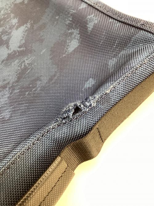 TUMI（トゥミ）TUMI (トゥミ) クラッチバッグ ネイビーの古着・服飾アイテム