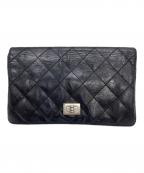 CHANELシャネル）の古着「長財布/2.55/マトラッセ」｜ブラック