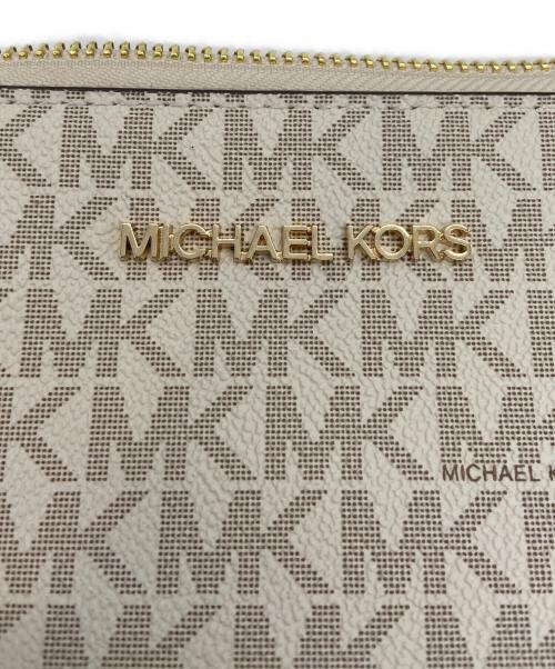 MICHAEL KORS（マイケル・コース）MICHAEL KORS (マイケル・コース) JET SET TRAVEL クロスボディ ウィズ テックアタッチ スモール - MKシグネチャー ベージュ×ブラウンの古着・服飾アイテム