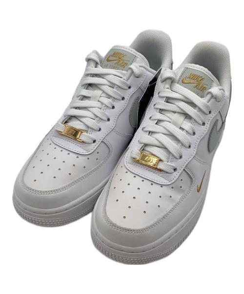 NIKE（ナイキ）NIKE (ナイキ) ローカットスニーカー/エア フォース 1 '07 エッセンシャル ホワイト×グレー サイズ:23cmの古着・服飾アイテム