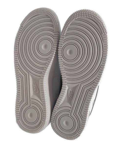 NIKE（ナイキ）NIKE (ナイキ) ローカットスニーカー/エア フォース 1 '07 エッセンシャル ホワイト×グレー サイズ:23cmの古着・服飾アイテム