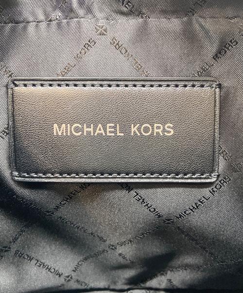 MICHAEL KORS（マイケル・コース）MICHAEL KORS (マイケル・コース) カメラバッグ ウィズ ポーチ グレーの古着・服飾アイテム