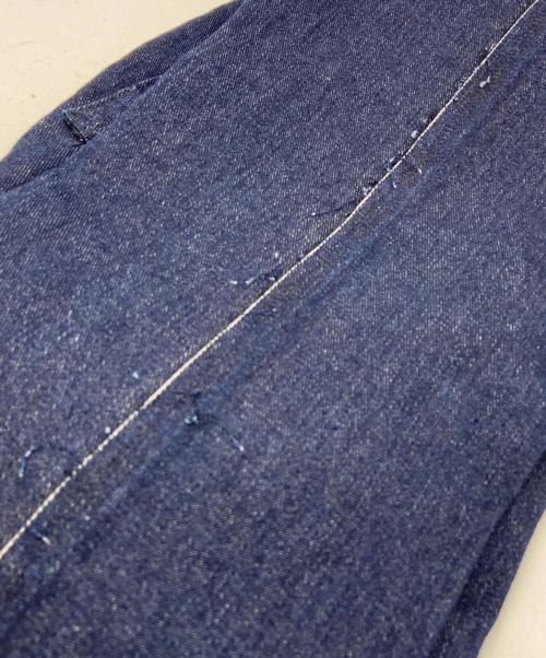 Ameri（アメリ）Ameri (アメリ) デニムパンツ/CENTER CUT OFF STRAIGHT DENIM インディゴ サイズ:63.5cm (W25)の古着・服飾アイテム