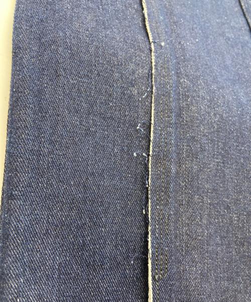 Ameri（アメリ）Ameri (アメリ) デニムパンツ/CENTER CUT OFF STRAIGHT DENIM インディゴ サイズ:63.5cm (W25)の古着・服飾アイテム