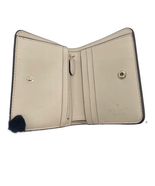 Kate Spade（ケイトスペード）Kate Spade (ケイトスペード) 2つ折り財布 ベージュの古着・服飾アイテム