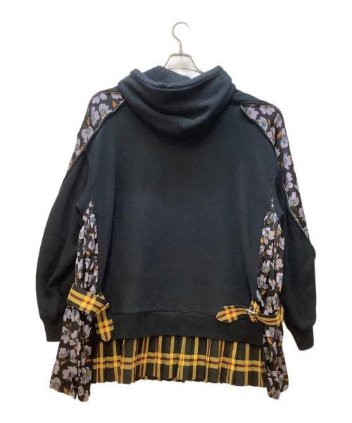 KIDILL（キディル）KIDILL (キディル) プルオーバーパーカー ブラック×マルチカラー サイズ:FREEの古着・服飾アイテム