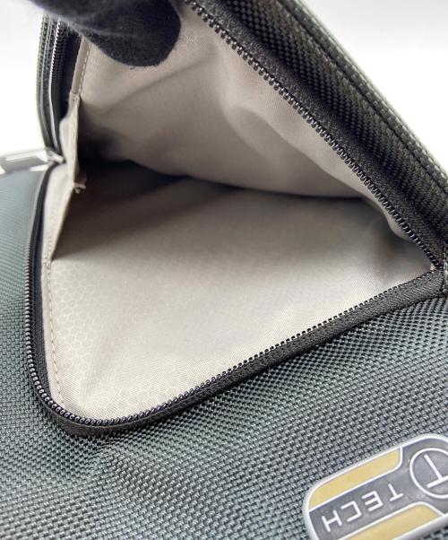 TUMI（トゥミ）TUMI (トゥミ) ショルダーバッグ ブラックの古着・服飾アイテム