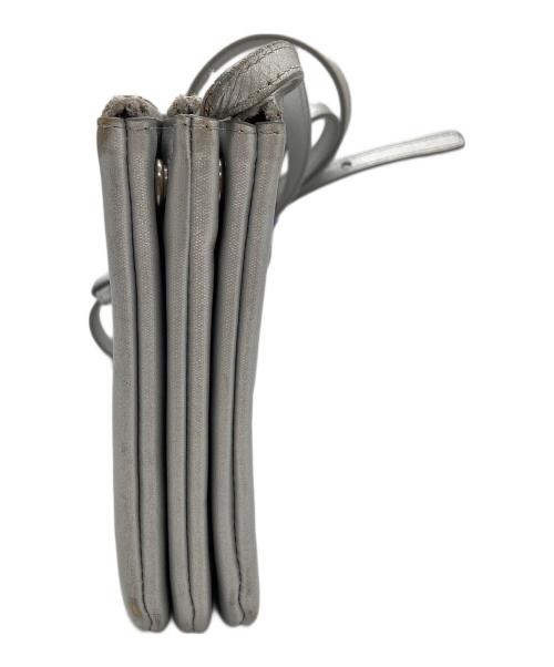 CELINE（セリーヌ）CELINE (セリーヌ) ショルダーバッグ/トリオ/Metallic Leather Crossbody シルバーの古着・服飾アイテム