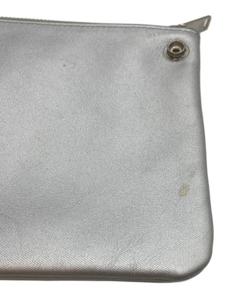 CELINE（セリーヌ）CELINE (セリーヌ) ショルダーバッグ/トリオ/Metallic Leather Crossbody シルバーの古着・服飾アイテム