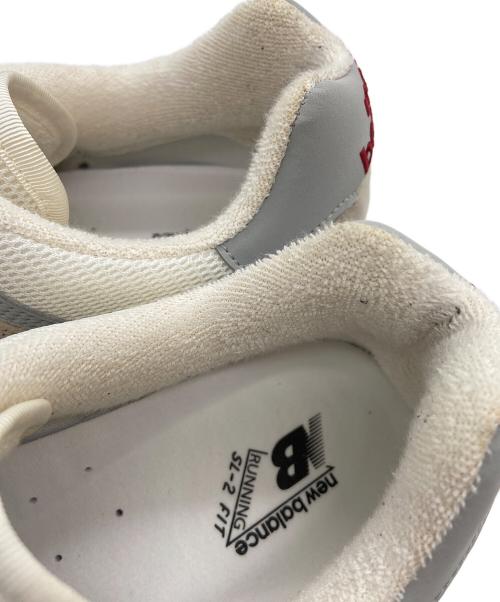 NEW BALANCE（ニューバランス）NEW BALANCE (ニューバランス) ローカットスニーカー ベージュ×ホワイト サイズ:27.5cmの古着・服飾アイテム