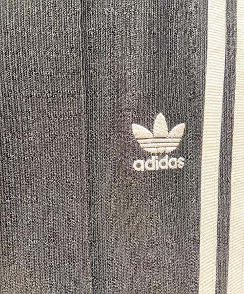 adidas Originals（アディダスオリジナル）adidas Originals (アディダスオリジナル) フレアパンツ ブラック×ホワイト サイズ:Sの古着・服飾アイテム