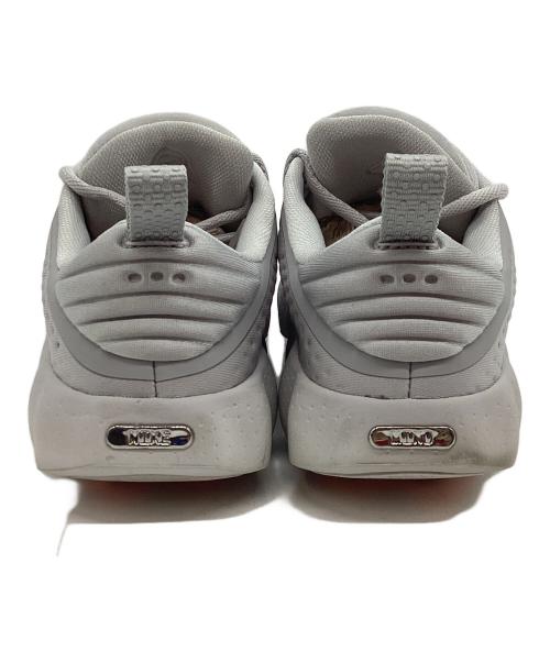 NIKE（ナイキ）NIKE (ナイキ) ローカットスニーカー/Women's Mind 002 グレー×ホワイト サイズ:22cmの古着・服飾アイテム