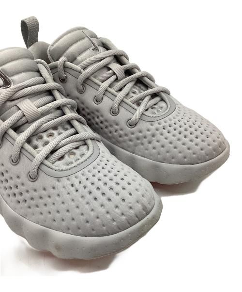 NIKE（ナイキ）NIKE (ナイキ) ローカットスニーカー/Women's Mind 002 グレー×ホワイト サイズ:22cmの古着・服飾アイテム