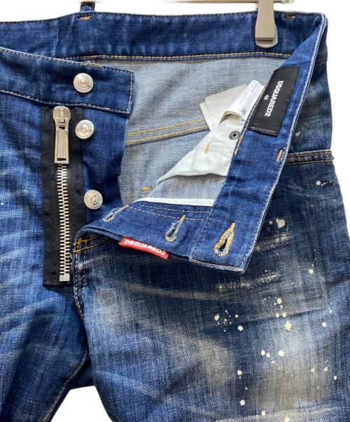 DSQUARED2（ディースクエアード）DSQUARED2 (ディースクエアード) ダメージデニムパンツ/Dark Reveal Wash Sexy Twist Jeans インディゴ サイズ:48の古着・服飾アイテム