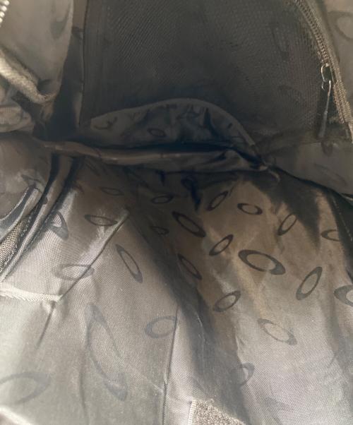 OAKLEY（オークリー）OAKLEY (オークリー) リュック ブラックの古着・服飾アイテム