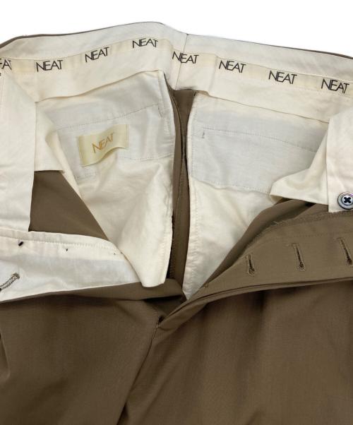 NEAT（ニート）NEAT (ニート) スラックス/センタープリーツ/ツータック ブラウン サイズ:44の古着・服飾アイテム