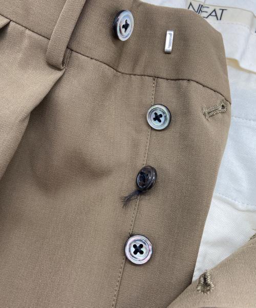 NEAT（ニート）NEAT (ニート) スラックス/センタープリーツ/ツータック ブラウン サイズ:44の古着・服飾アイテム