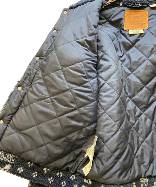LEVI'S（リーバイス）LEVI'S (リーバイス) ボアジャケット/リラックスフィット シェルパトラッカージャケット ネイビー×ホワイト サイズ:Mの古着・服飾アイテム