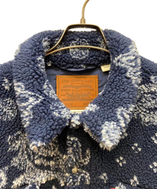 LEVI'S（リーバイス）LEVI'S (リーバイス) ボアジャケット/リラックスフィット シェルパトラッカージャケット ネイビー×ホワイト サイズ:Mの古着・服飾アイテム