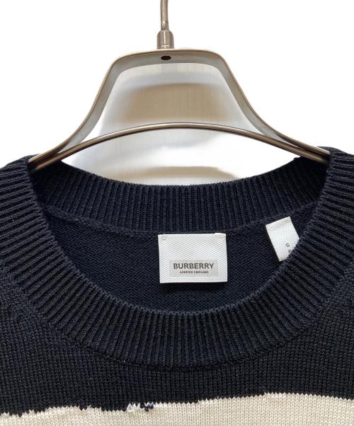 BURBERRY（バーバリー）BURBERRY (バーバリー) 厚手ニット/LOVEオーバーサイズクルーネックニットセーター ブラック サイズ:Sの古着・服飾アイテム
