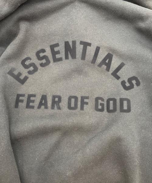 FOG ESSENTIALS（フィアオブゴッド エッセンシャル）FOG ESSENTIALS (フィアオブゴッド エッセンシャル) プルオーバーパーカー ブラック サイズ:Lの古着・服飾アイテム